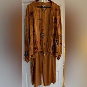 Johnny Was XL Didiana Set Kimono & Pants Match Gold Heavily Embroidered EUC Boho
